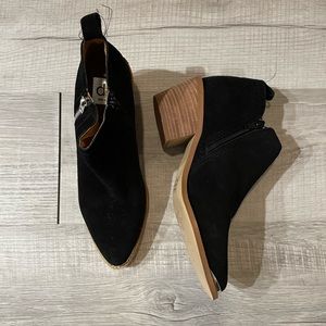 Dolce Vita black booties